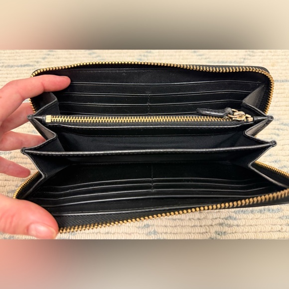 SOLD COACH Classic Everyday Accordion Long Zip Around Crossgrain Wallet - Picture 15 of 16